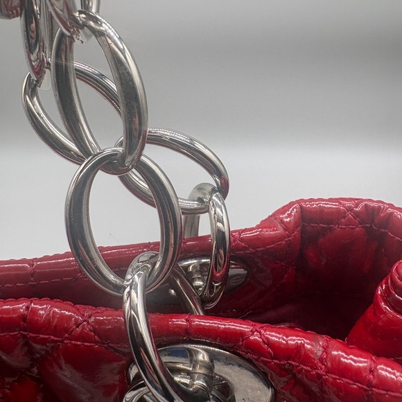 Christian Dior Lady Dior Medium Red Patent Cannage Bag Charm Italy Authentic - Picture 8 of 14
